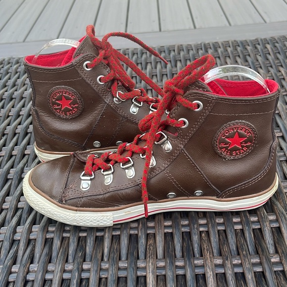 Converse Shoes - Converse brown leather hightops size 5